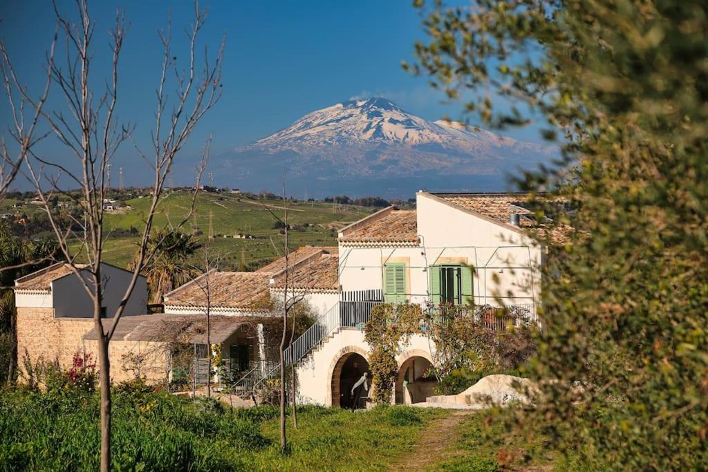 Agriturismo Pietre Di Gelo คาร์เลนตินี ภายนอก รูปภาพ